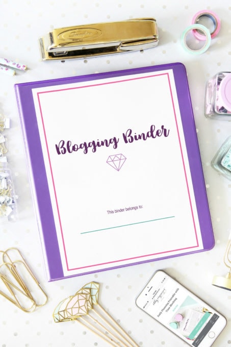 Deluxe Blogging Binder Printables | https://www.abbylawson.com/deluxe-blogging-binder-printables